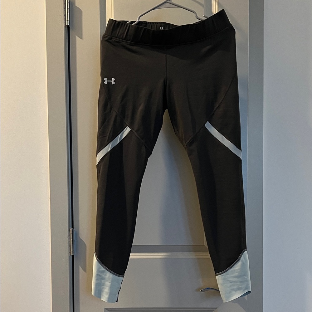 Women’s Under Armour Black Leggings with Gray Accents